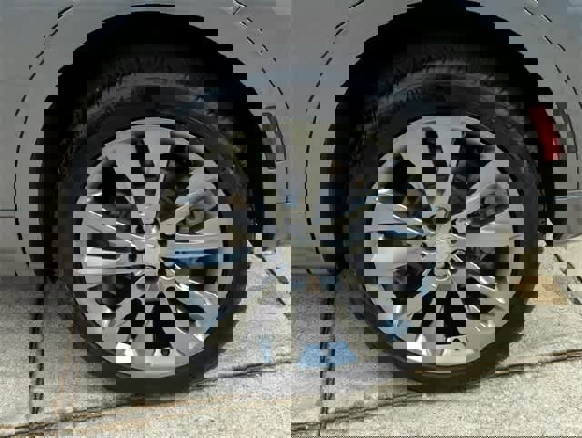 Used 2021 Buick Envision Avenir image 14