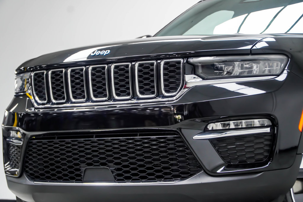 Used 2024 Jeep Grand Cherokee Limited 4xe AWD/4WD image 2