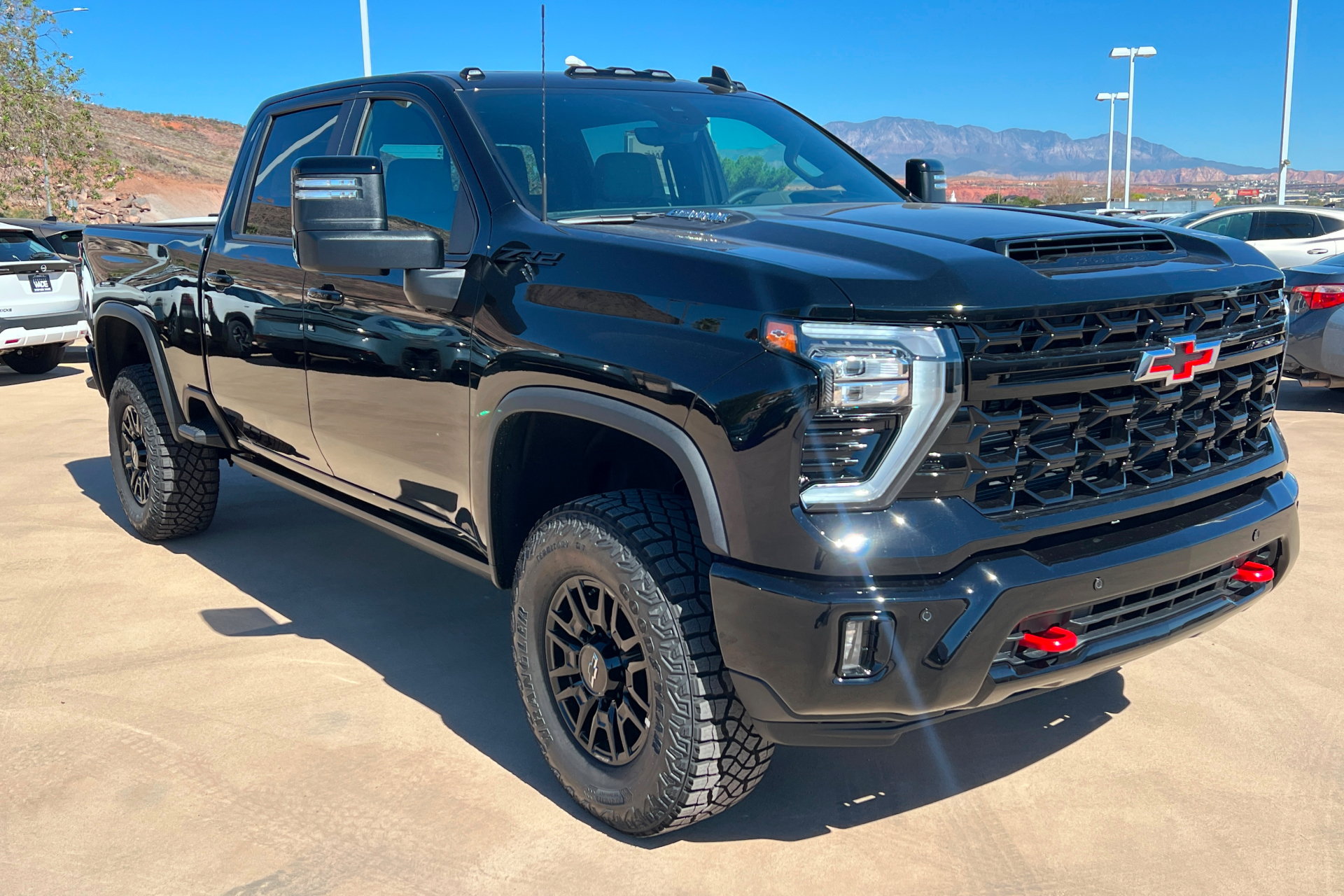 New 2026 Chevrolet Silverado 2500 ZR2 w/ LPO, Dark Essentials Package AWD/4WD image 8