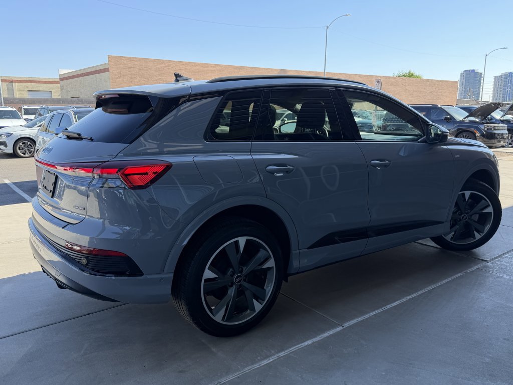 Used 2023 Audi Q4 e-tron Prestige w/ Black Optic Package image 4
