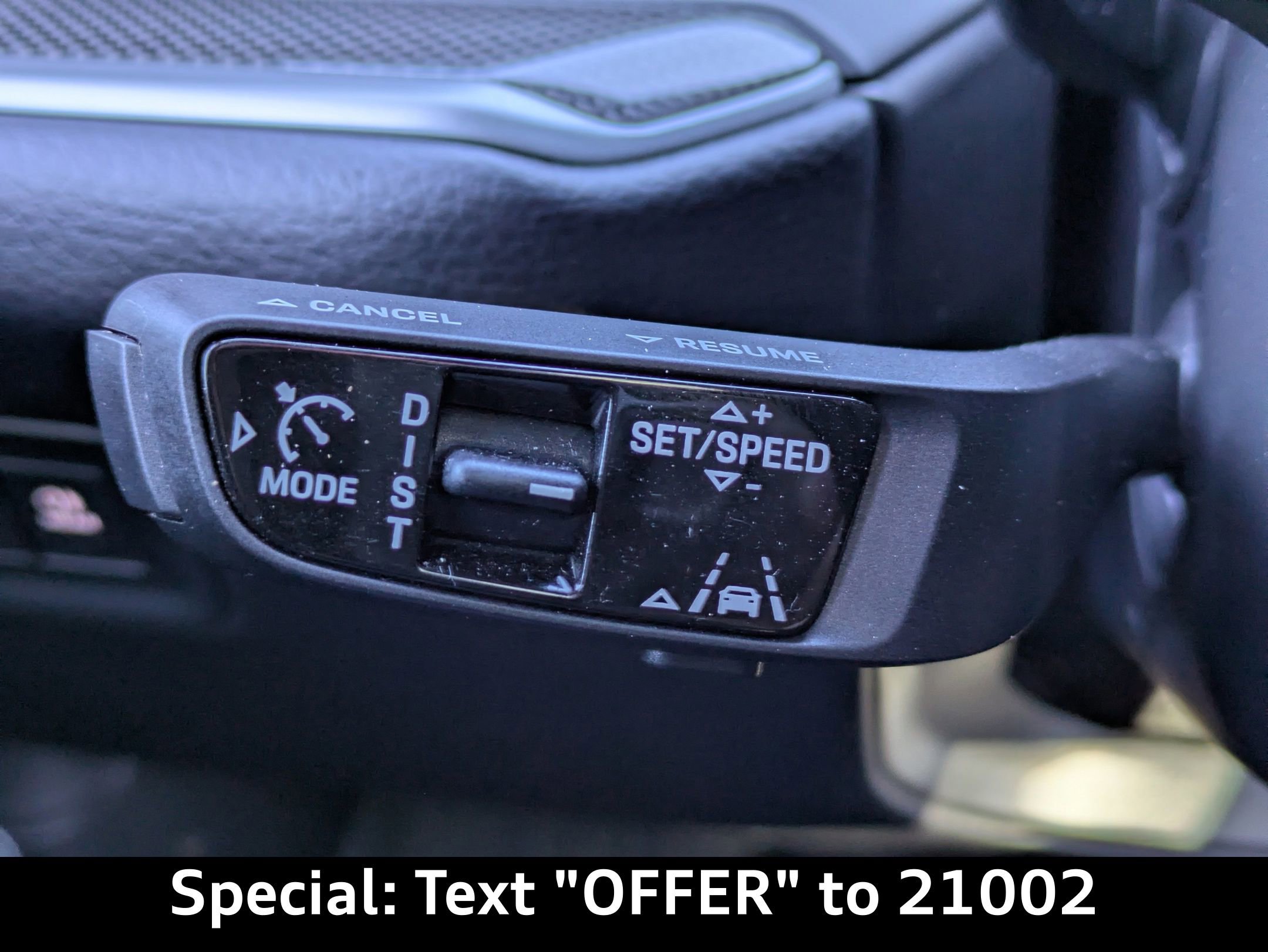 Used 2024 Porsche Cayenne Base image 37