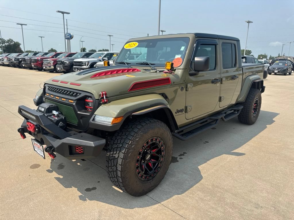 Certified 2025 Jeep Gladiator Overland AWD/4WD image 24