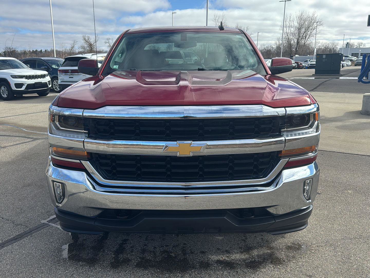 Used 2018 Chevrolet Silverado 1500 LT w/ All Star Edition image 9