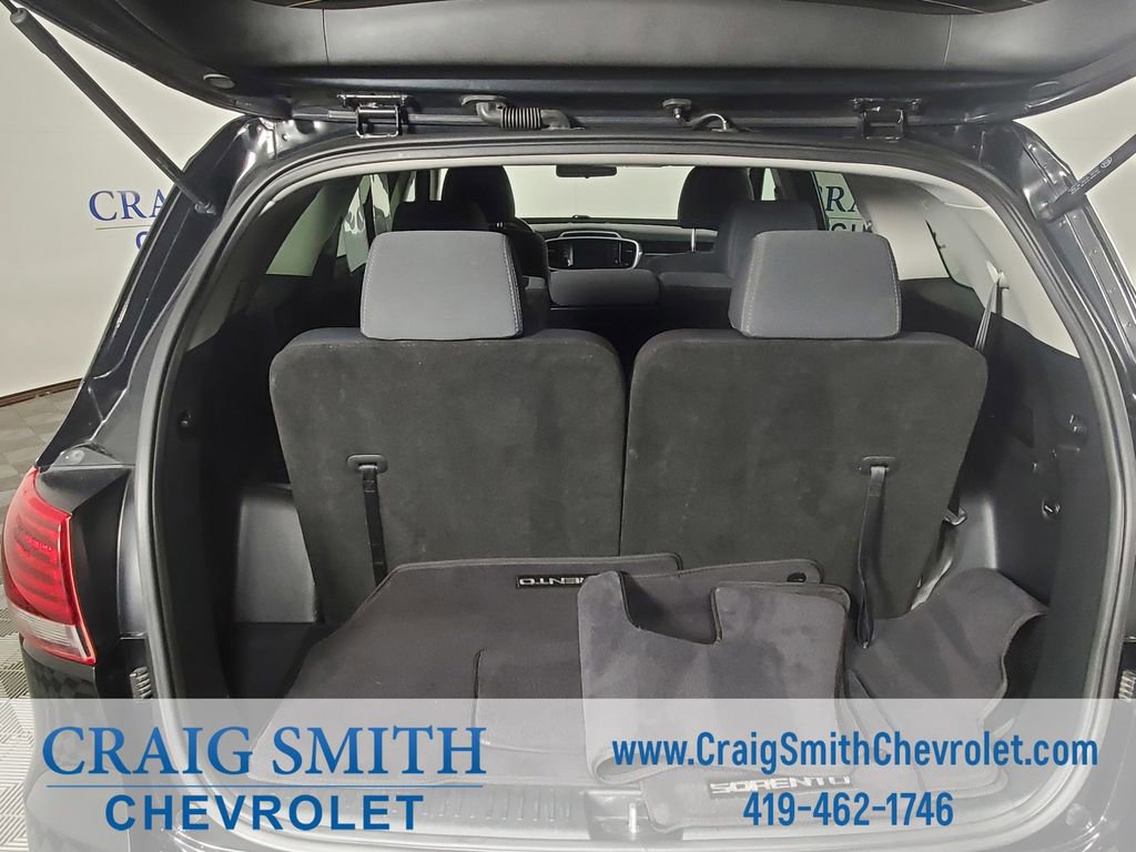 Used 2019 Kia Sorento LX image 13