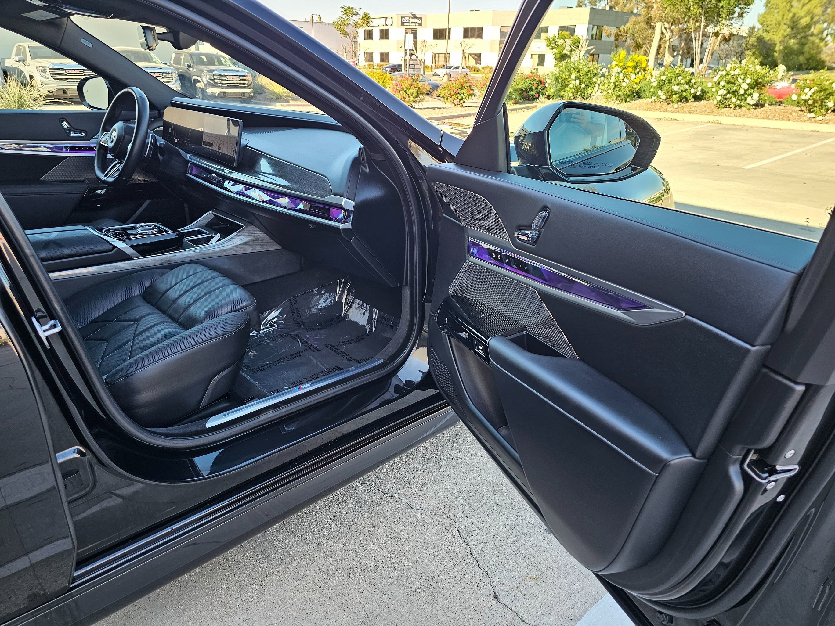 Used 2025 BMW 740i image 39