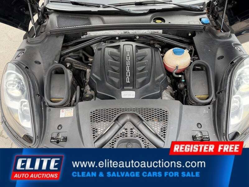 Used 2017 Porsche Macan S AWD/4WD image 18