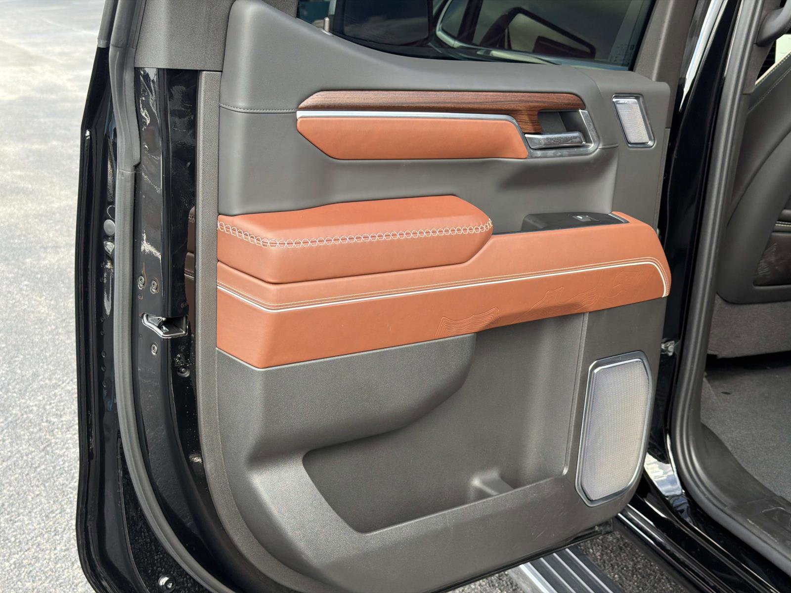 Used 2026 GMC Sierra 1500 Denali Ultimate image 11