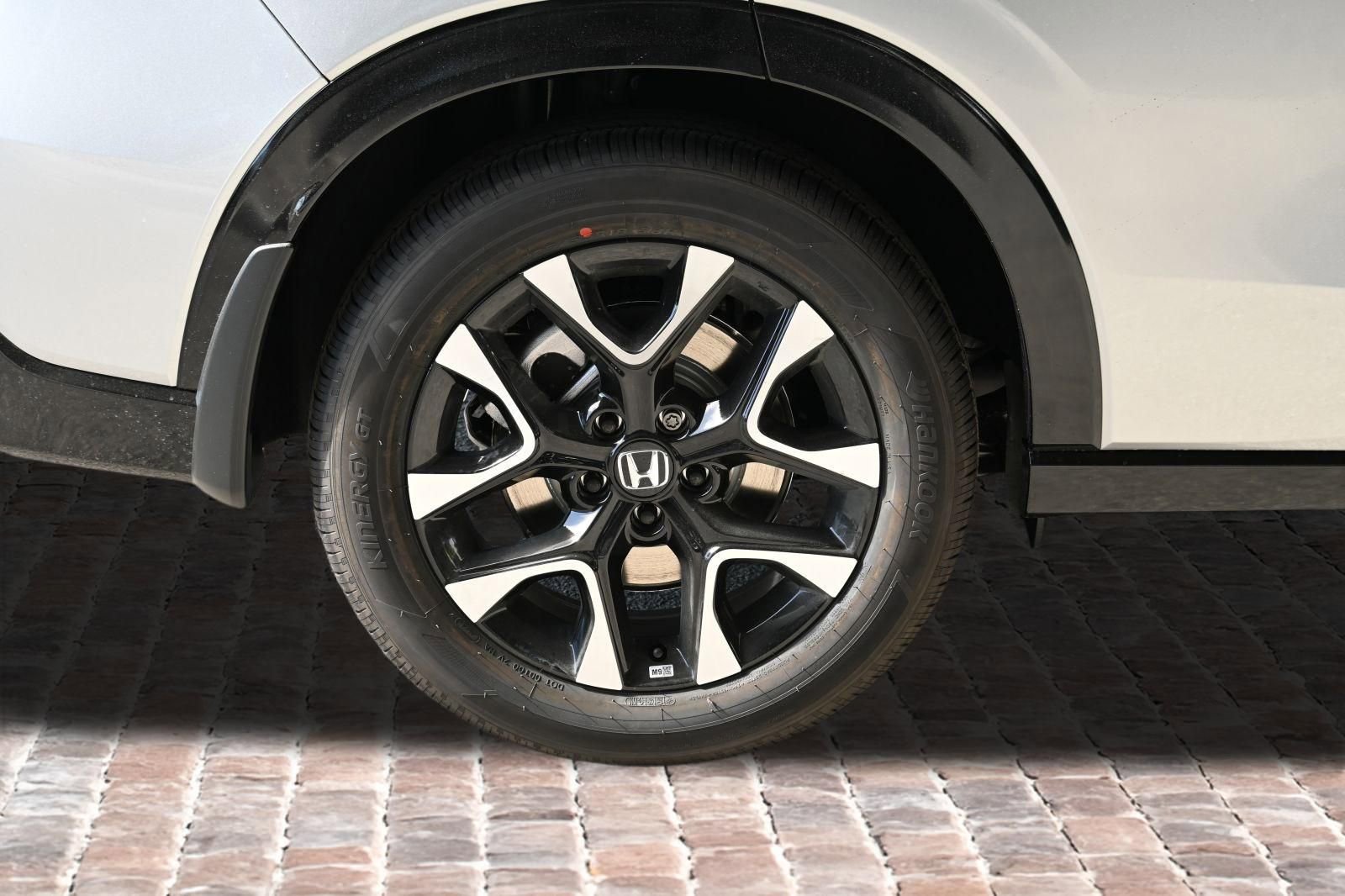 New 2026 Honda HR-V EX-L image 37