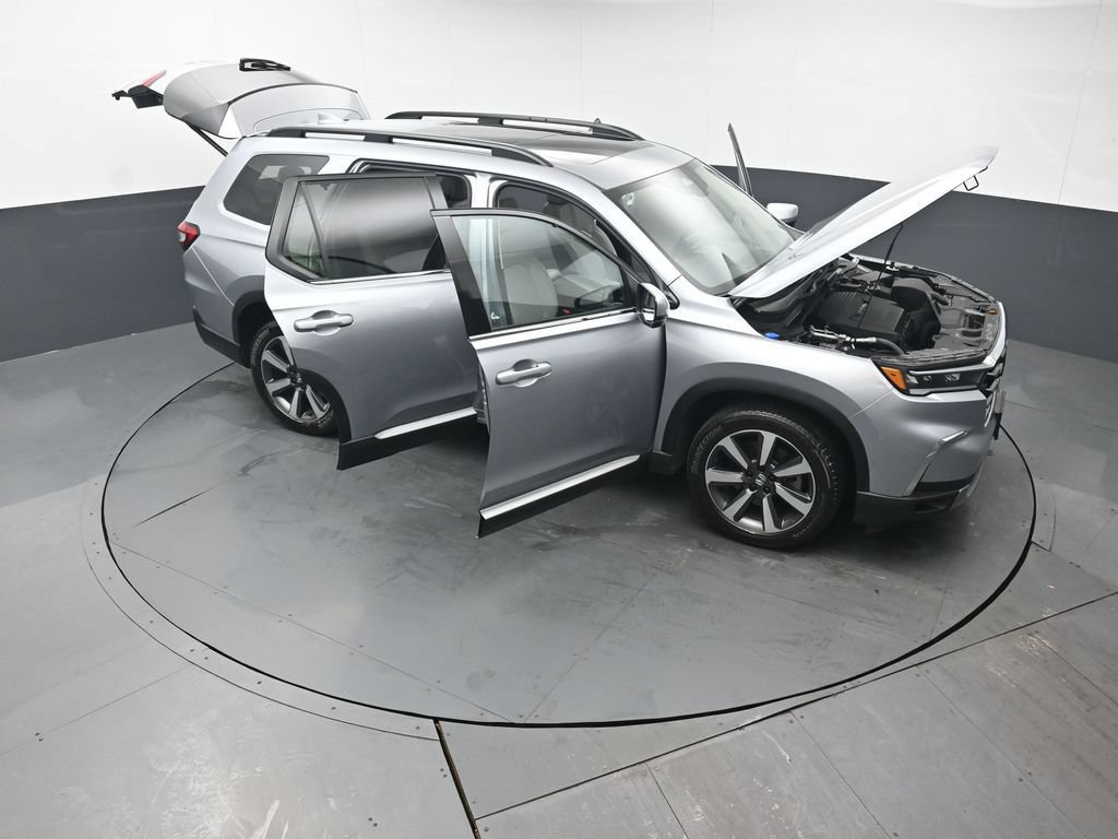 Certified 2025 Honda Pilot Touring image 57