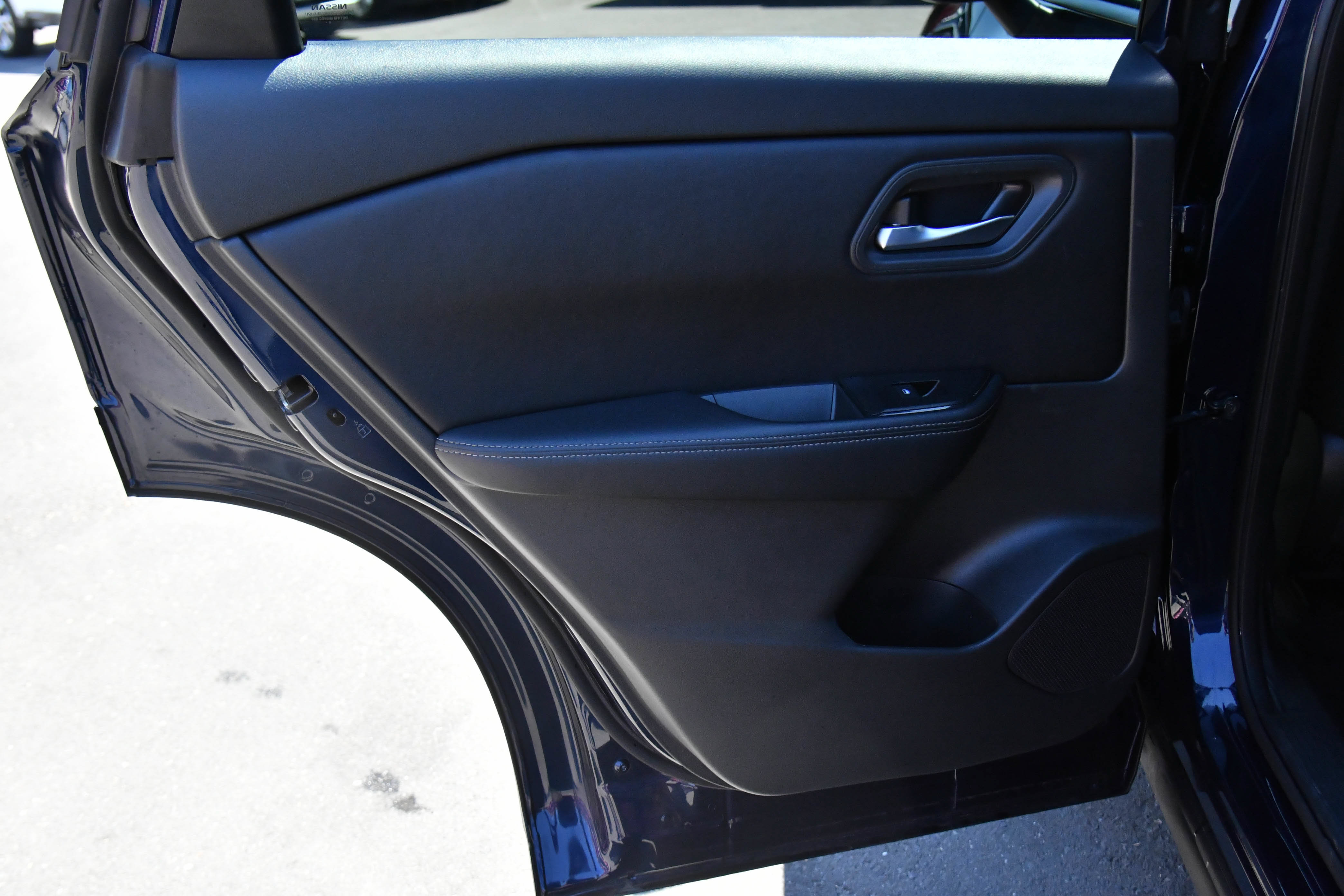 Used 2025 Nissan Rogue SV FWD image 34