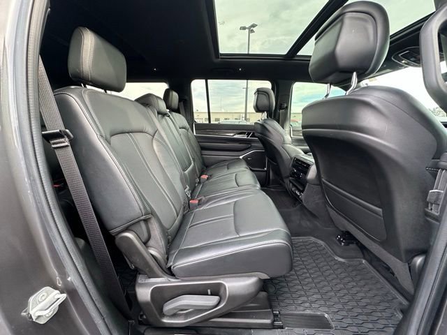 Used 2022 Jeep Wagoneer Series II w/ Premium Group I image 33