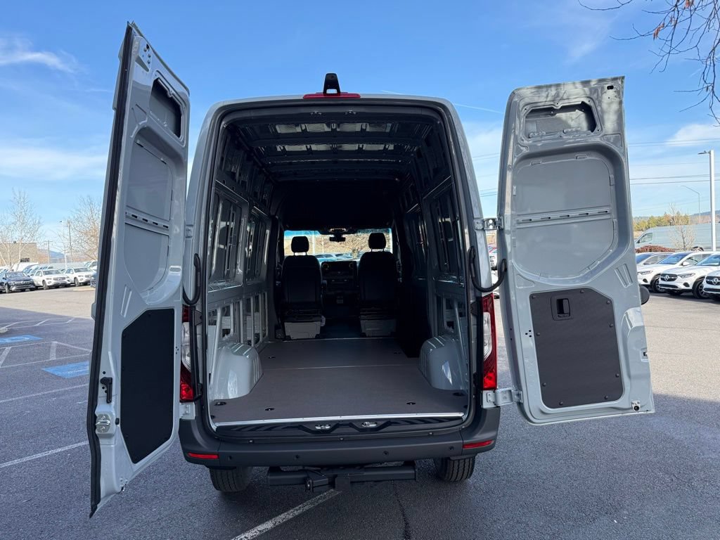 New 2025 Mercedes-Benz Sprinter 2500 image 11