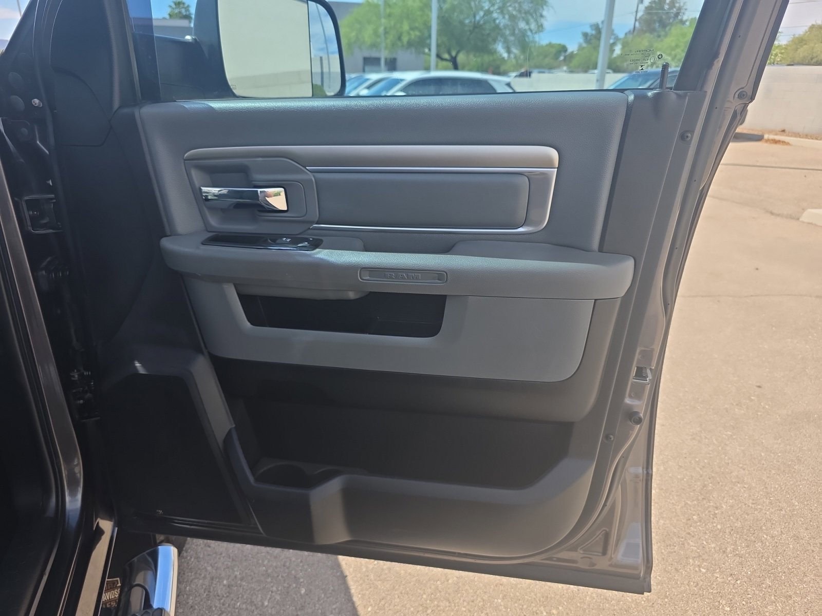 Used 2015 RAM 2500 Big Horn image 16