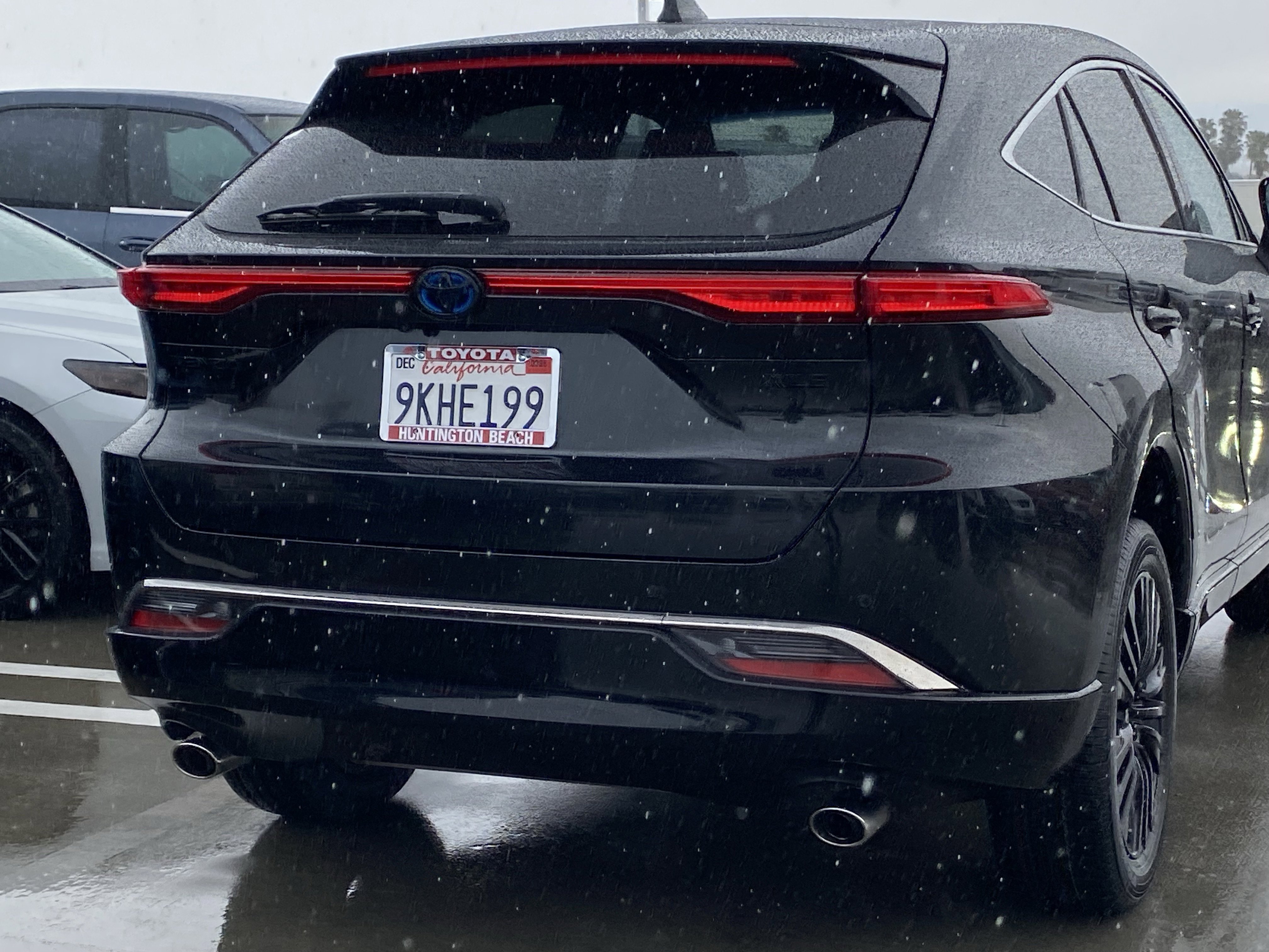 Certified 2024 Toyota Venza Nightshade image 4