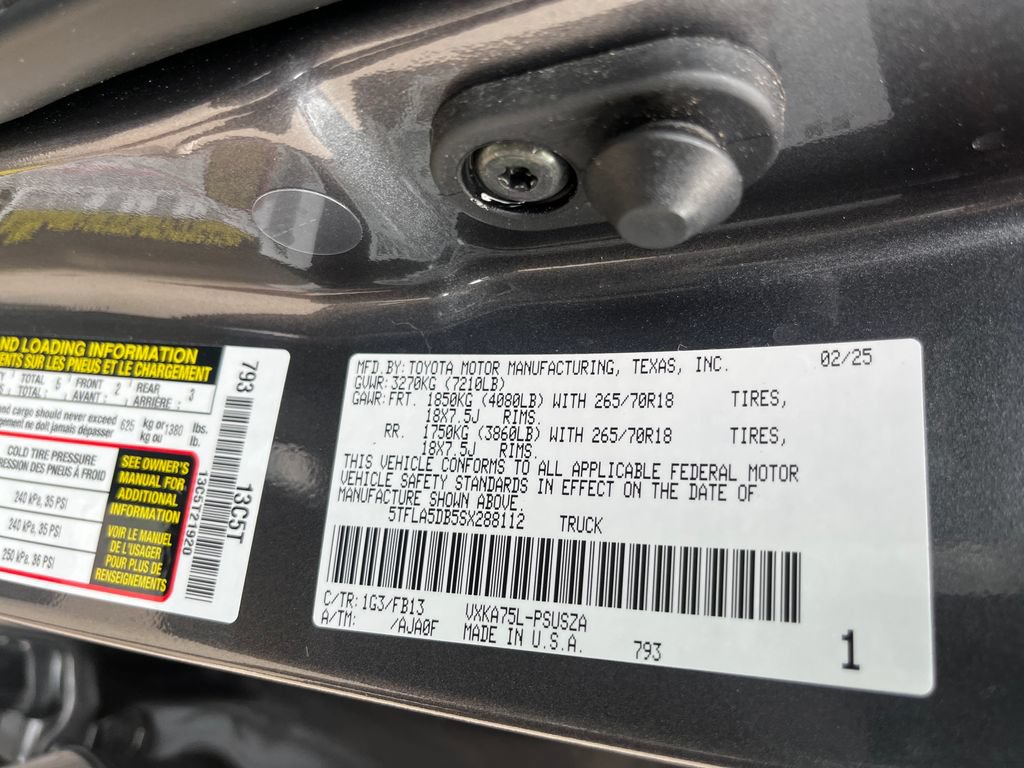 Used 2025 Toyota Tundra SR5 AWD/4WD image 30