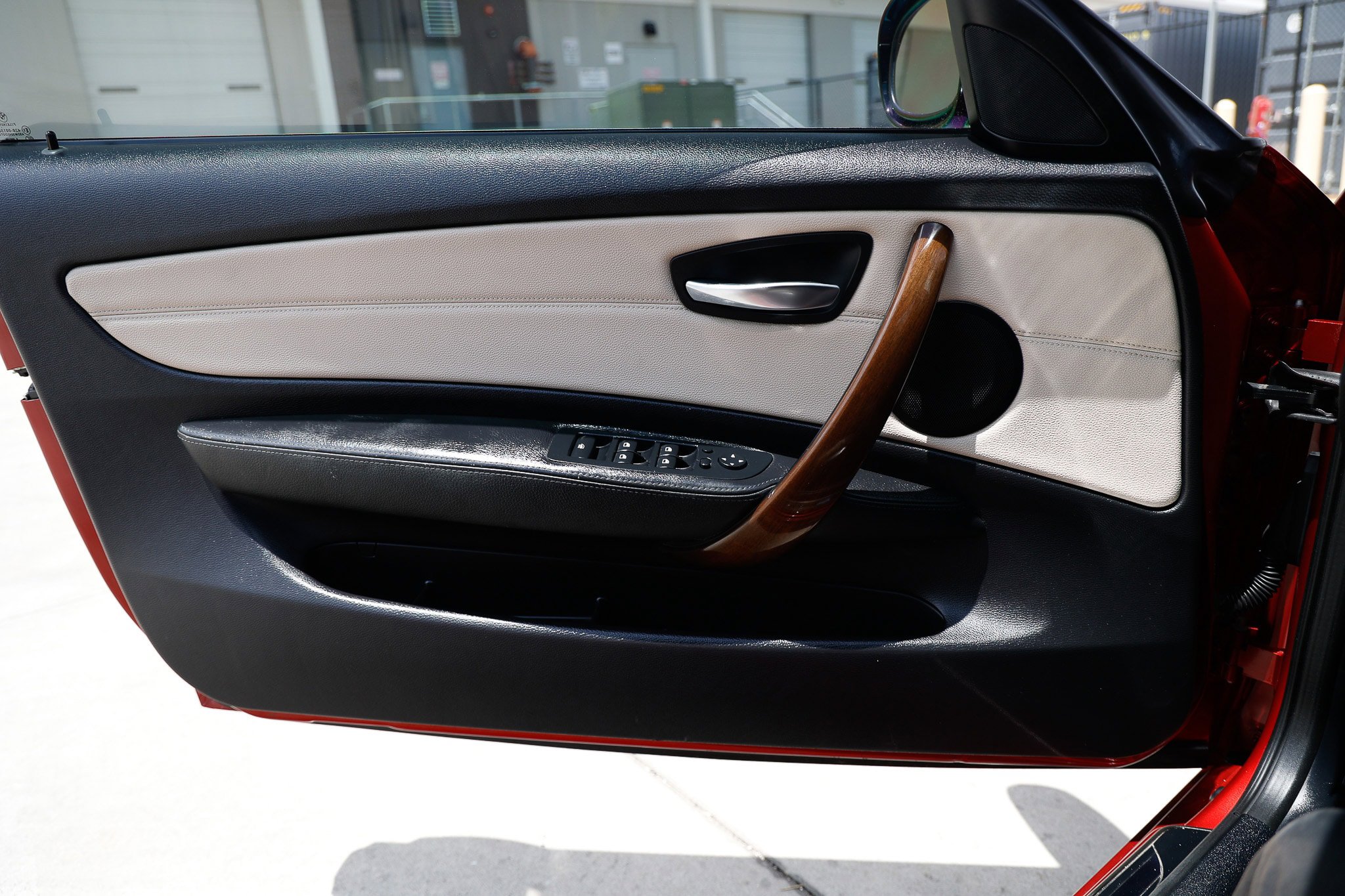 Used 2012 BMW 135i Convertible w/ Premium Pkg RWD image 42