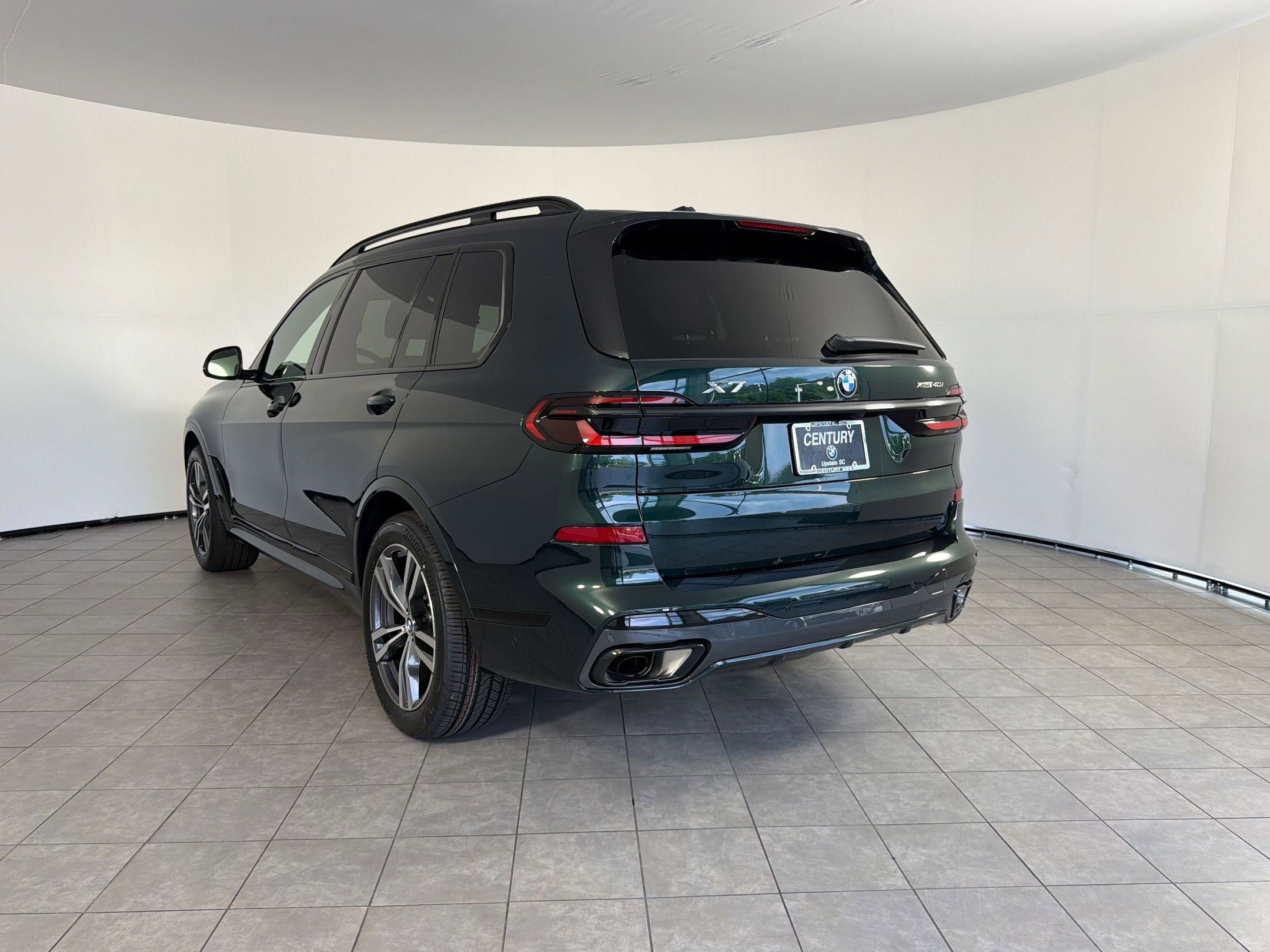 Certified 2026 BMW X7 xDrive40i AWD/4WD image 3