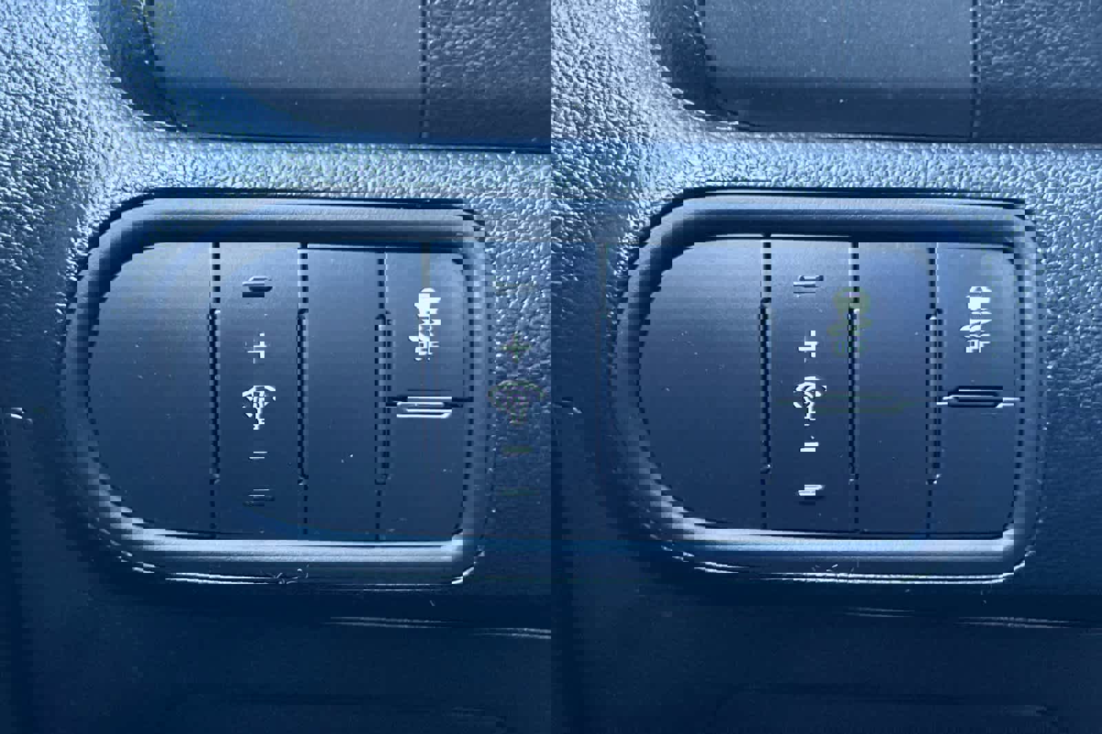 Used 2017 Kia Forte LX image 27