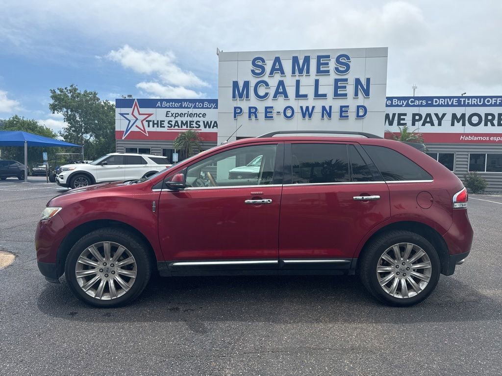 Used 2014 Lincoln MKX FWD w/ Equipment Group 101A image 2