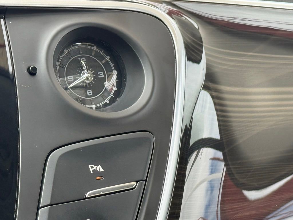 Used 2019 Buick Envision Essence image 25