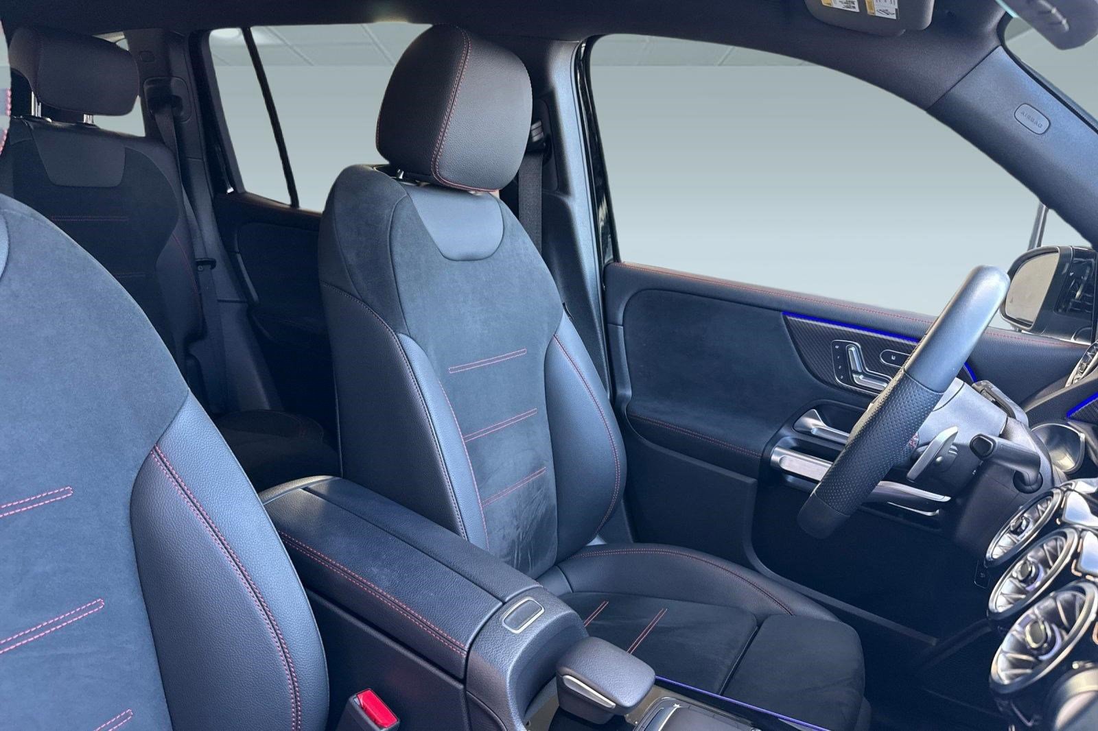 Certified 2023 Mercedes-Benz GLB 250 4MATIC image 30