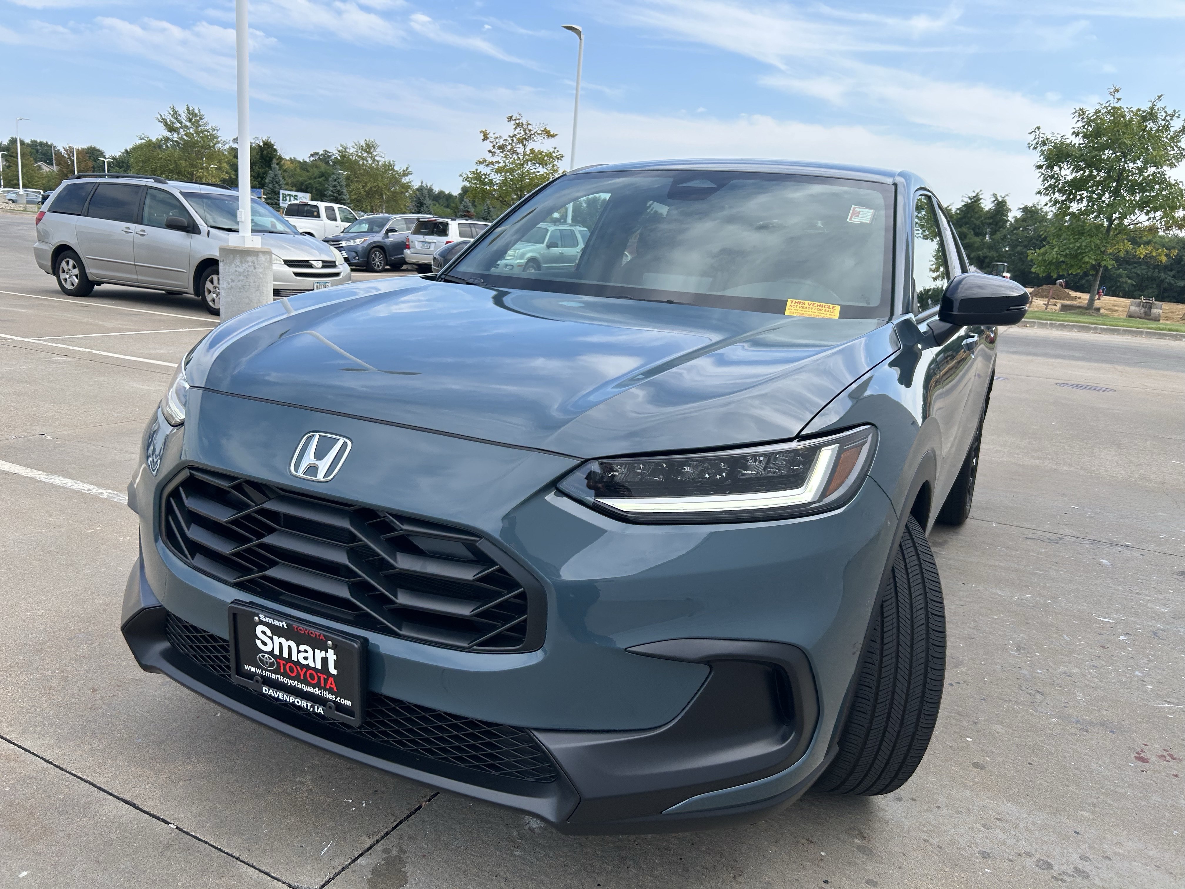 Used 2025 Honda HR-V Sport image 3