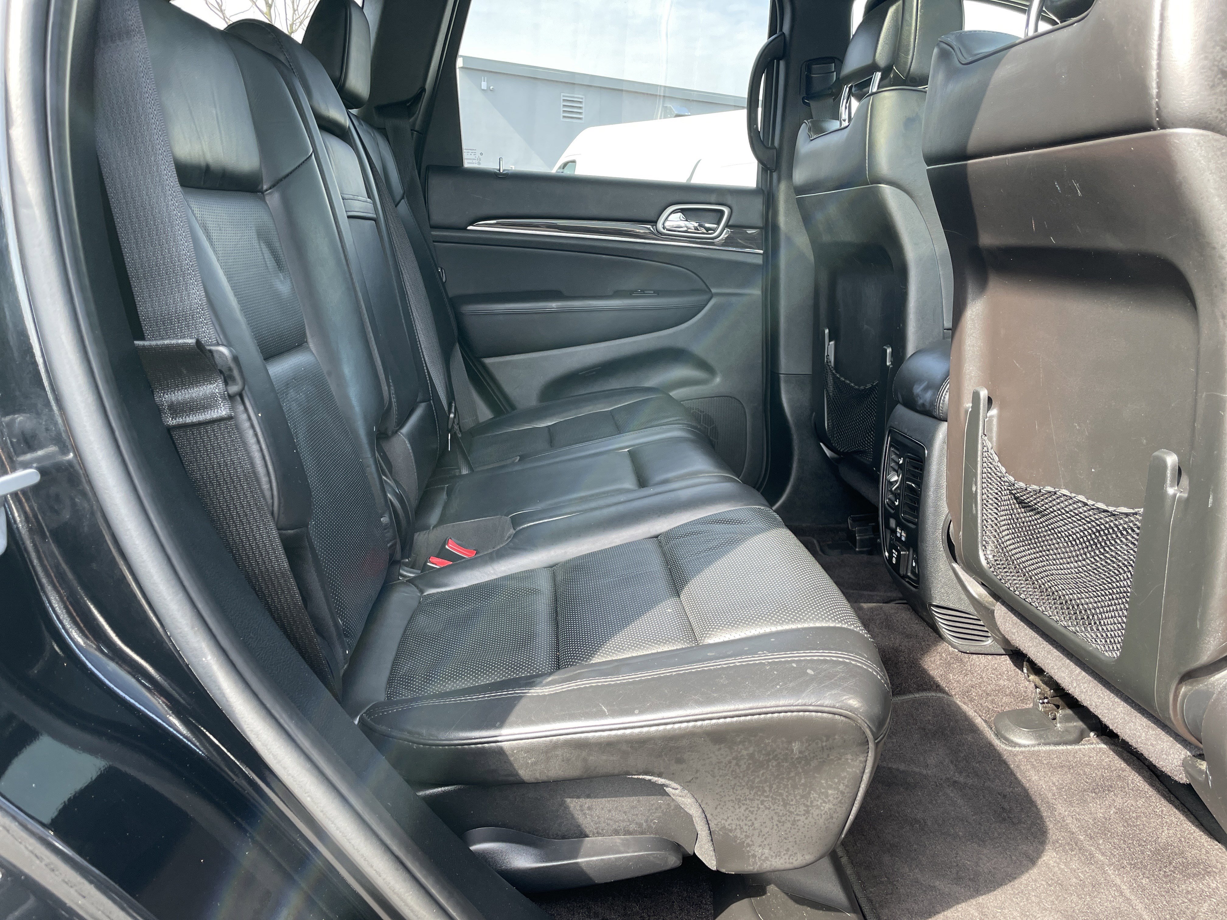 Used 2018 Jeep Grand Cherokee Overland image 21