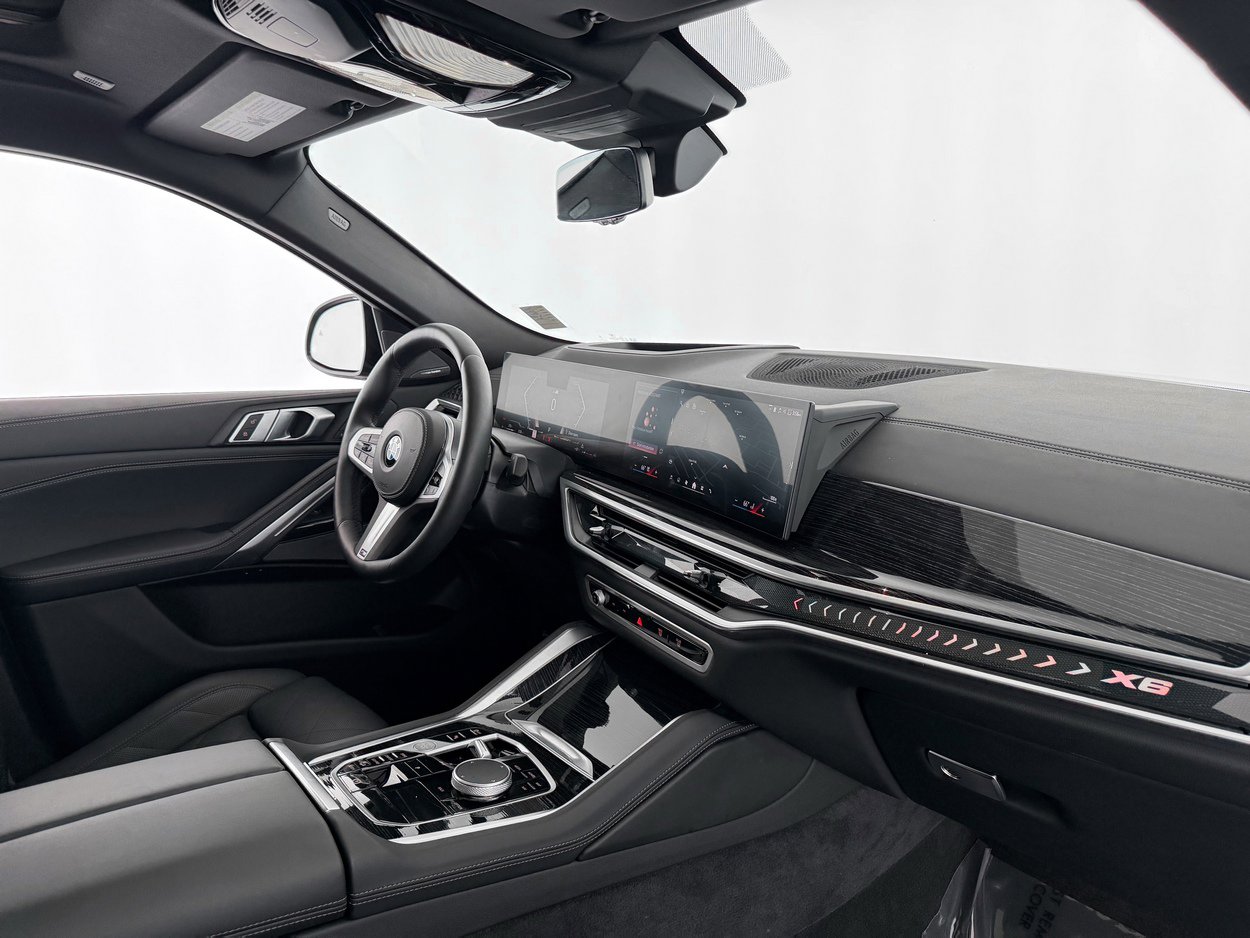 Used 2026 BMW X6 xDrive40i w/ Climate Comfort Package image 28