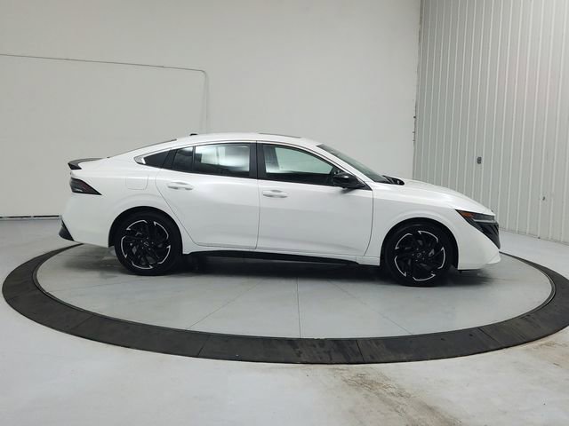 New 2026 Nissan Sentra SR w/ SR Premium Package image 8