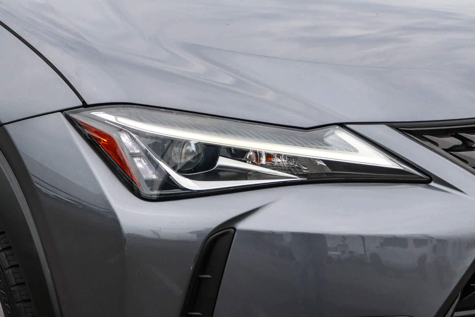 Used 2020 Lexus UX 250h w/ Premium Package AWD/4WD image 4