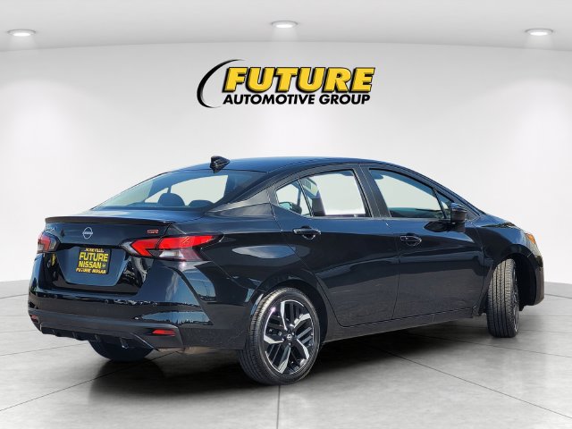 Certified 2024 Nissan Versa SR FWD image 4
