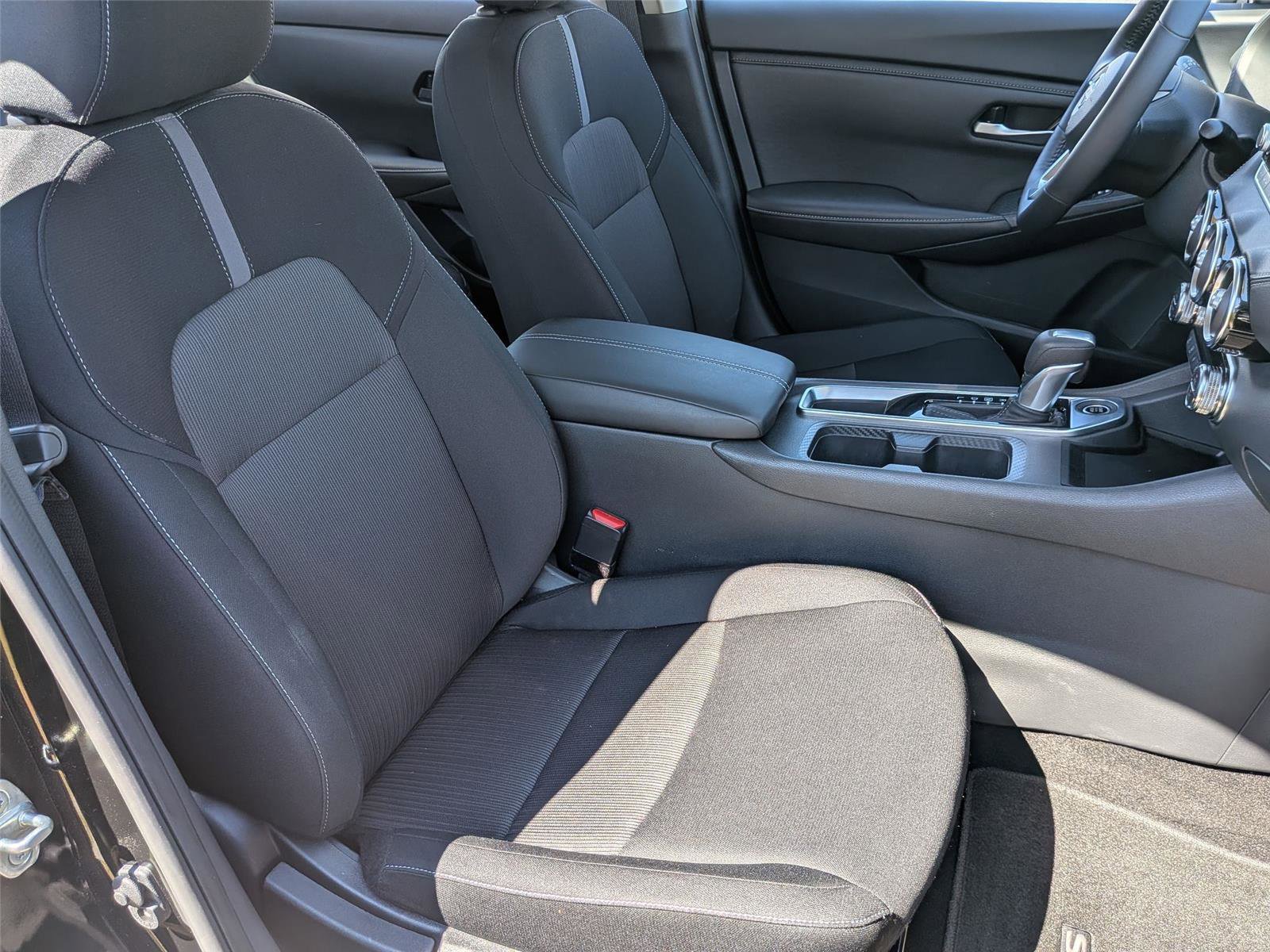 Certified 2025 Nissan Sentra SV w/ All-Weather Package FWD image 33