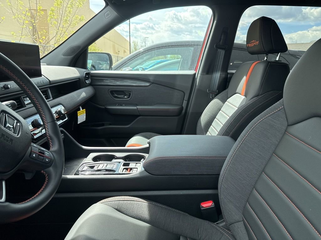 Certified 2026 Honda Passport TrailSport image 3