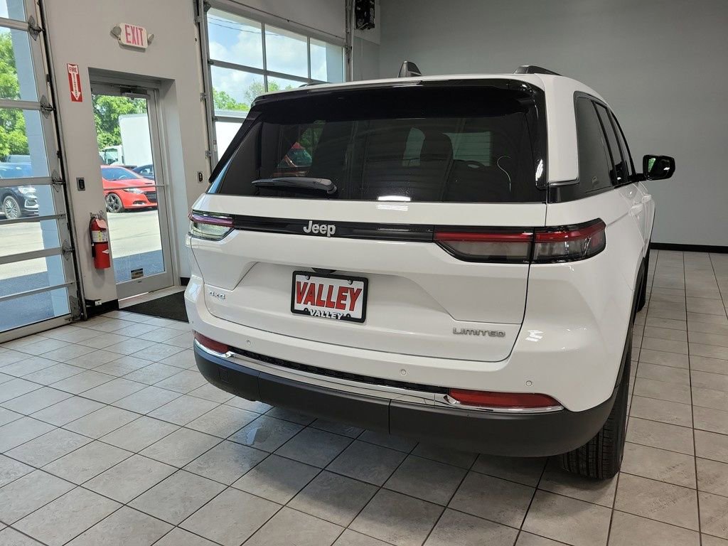 New 2025 Jeep Grand Cherokee Limited image 35
