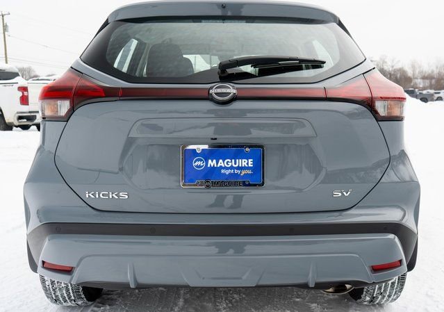 Used 2023 Nissan Kicks SV image 7