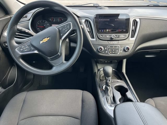 Used 2023 Chevrolet Malibu LT FWD image 12