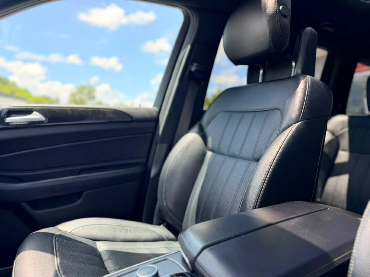 Used 2019 Mercedes-Benz GLS 450 4MATIC w/ Premium 1 Package image 31