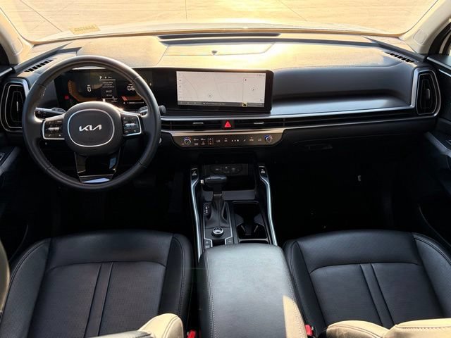 Used 2025 Kia Sorento S w/ Panoramic Sunroof Package FWD image 13