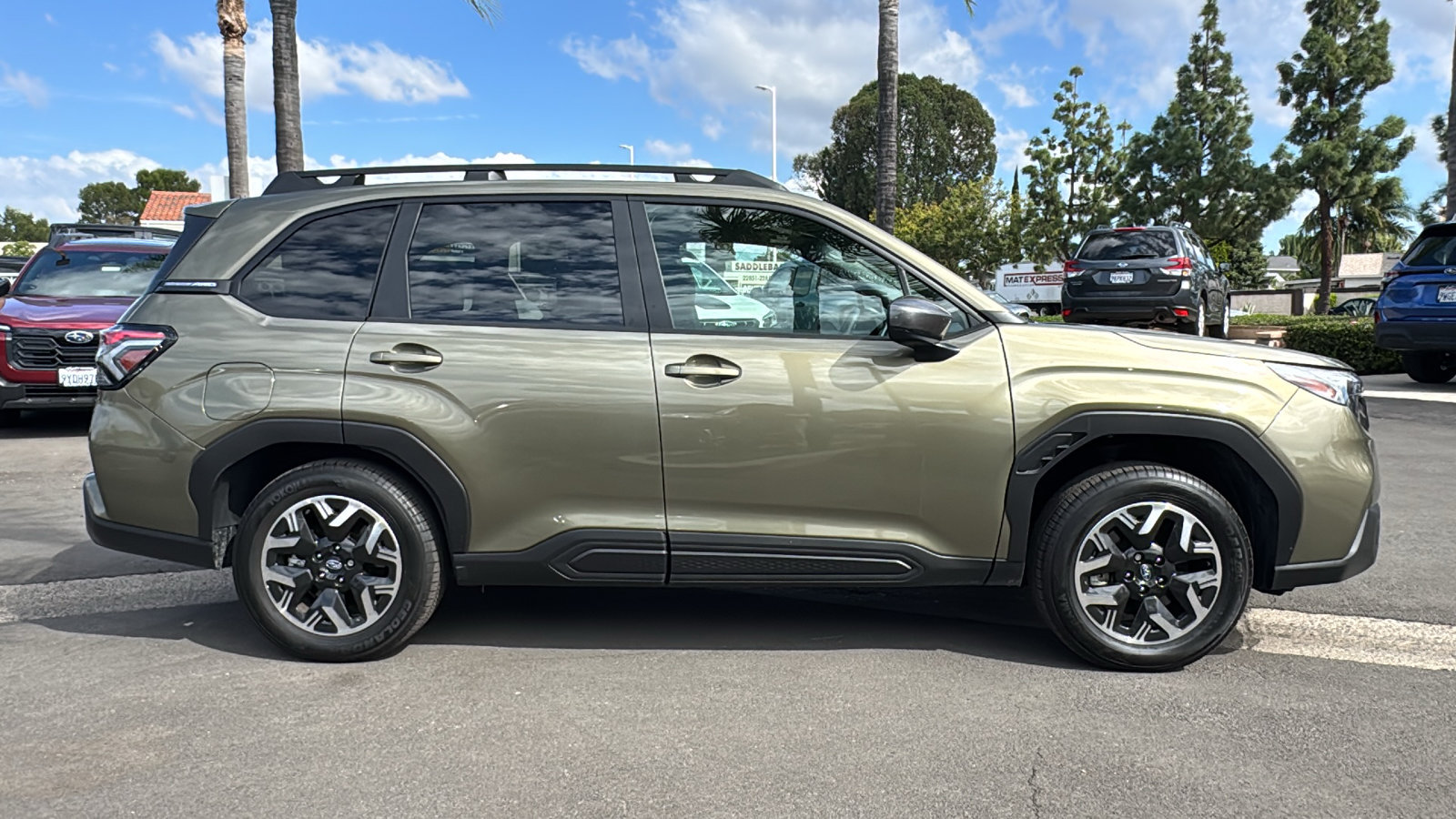 Certified 2025 Subaru Forester Premium AWD/4WD image 5