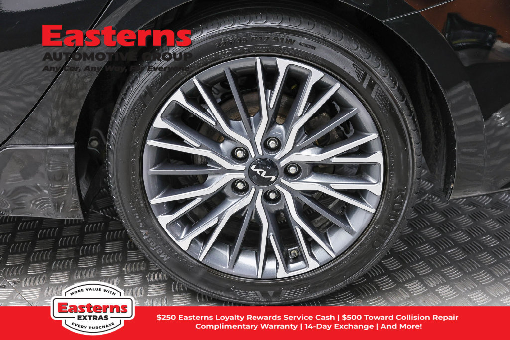 Used 2023 Kia Forte GT-Line w/ GT-Line Premium Package FWD image 9