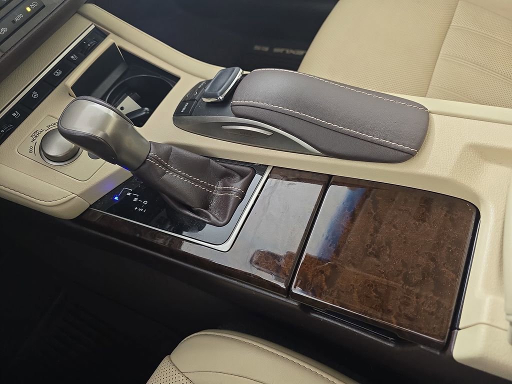 Used 2016 Lexus ES 350 w/ Luxury Package w/Wood Trim image 27