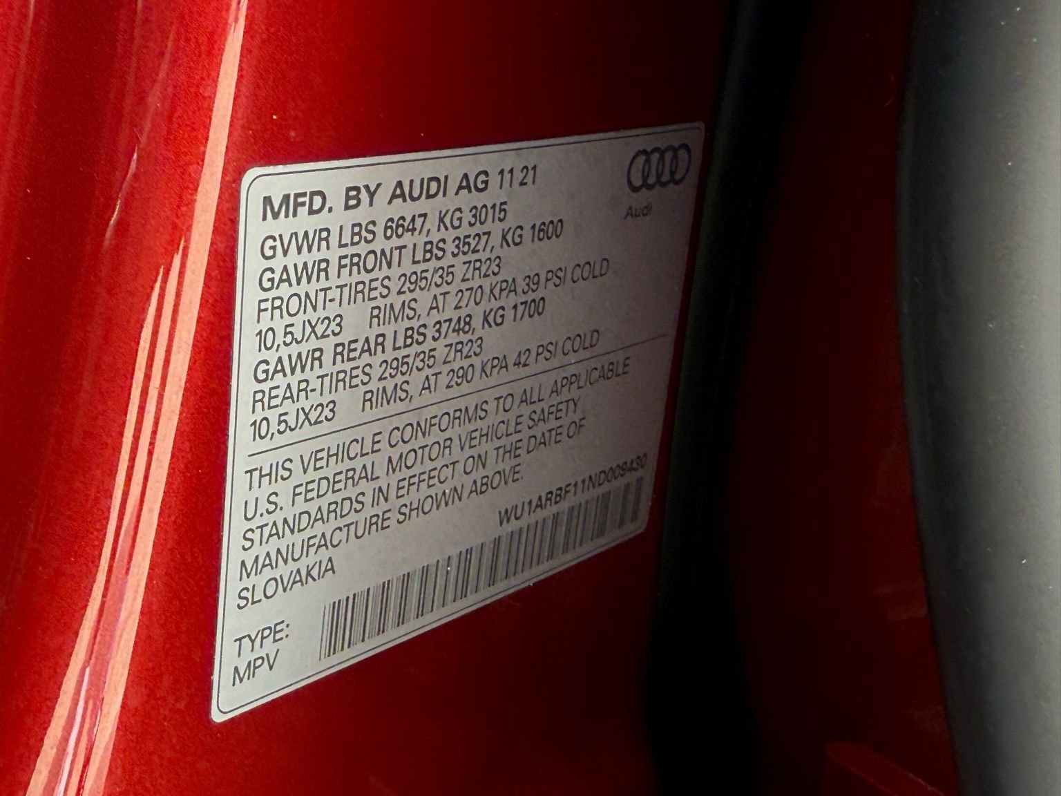 Used 2022 Audi RS Q8 w/ Carbon Optic Package image 28