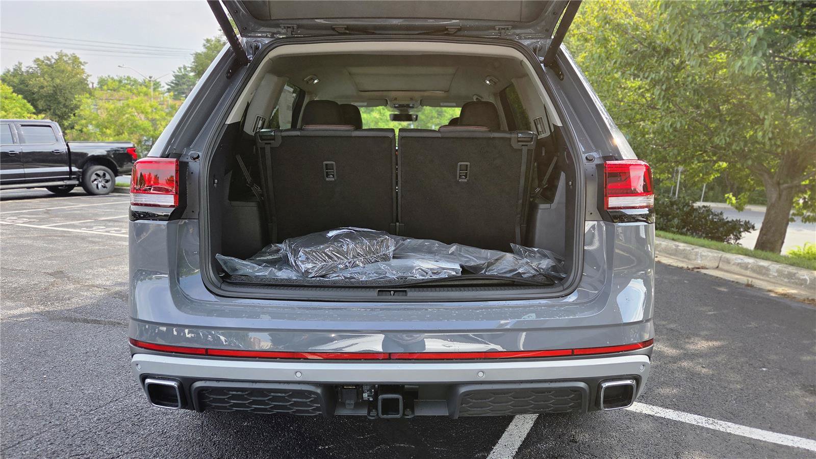 New 2026 Volkswagen Atlas Peak Edition AWD/4WD image 5