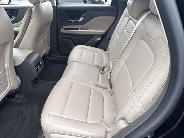 Used 2024 Lincoln Corsair AWD image 19