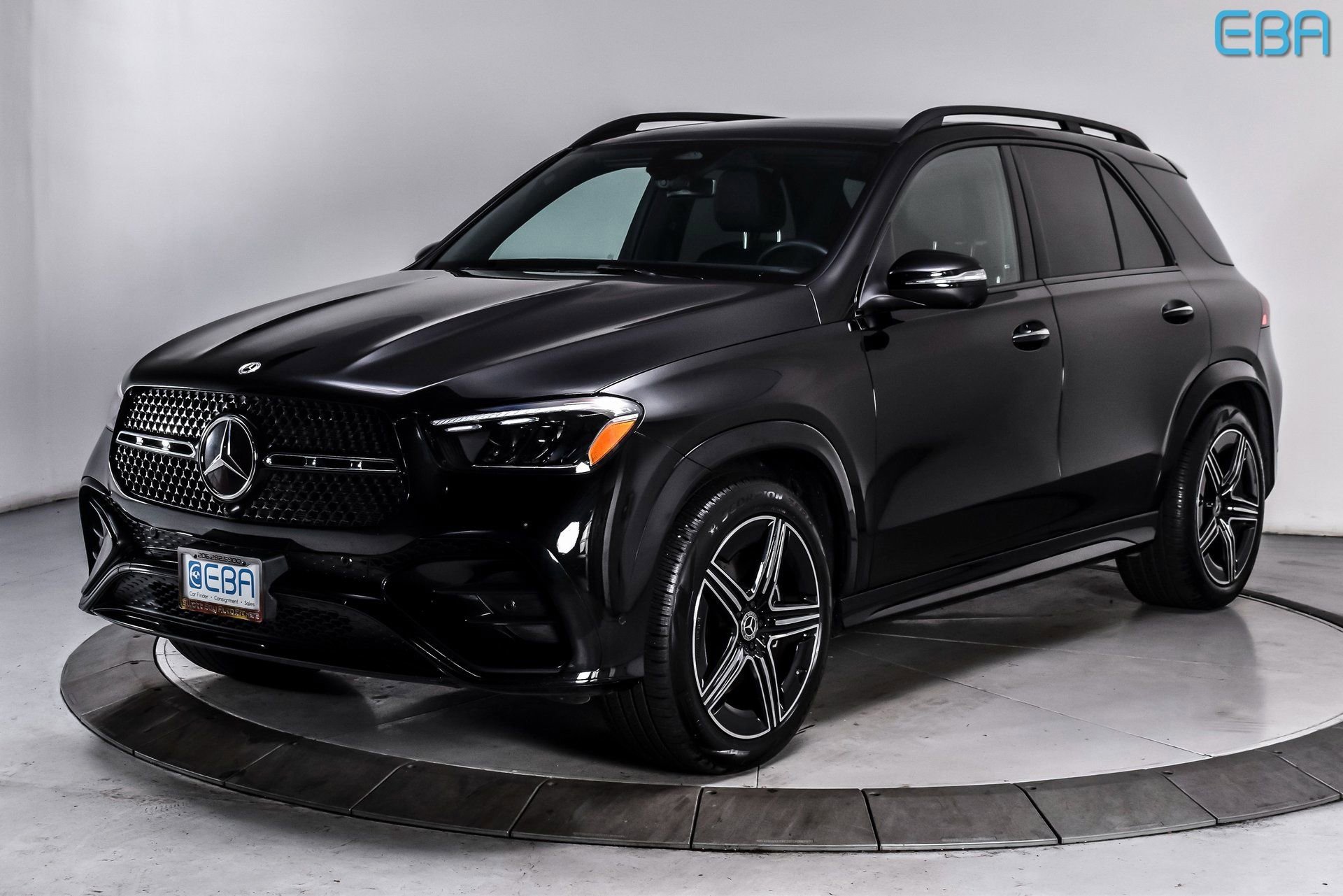 Used 2025 Mercedes-Benz GLE 350 4MATIC image 2