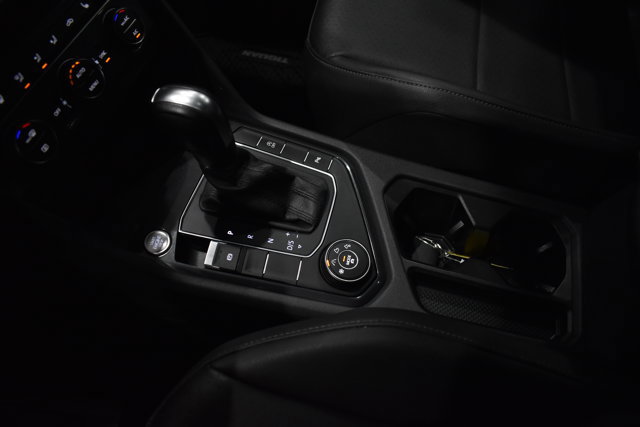Used 2020 Volkswagen Tiguan SE R-Line image 24