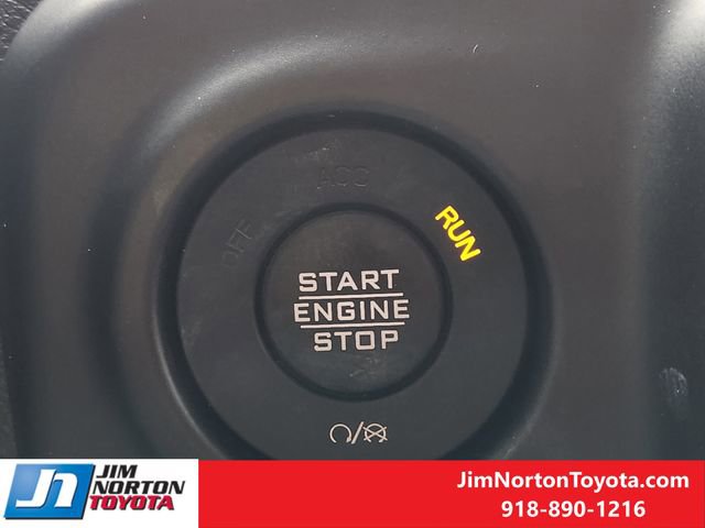 Used 2022 Jeep Wrangler Unlimited Sport image 23