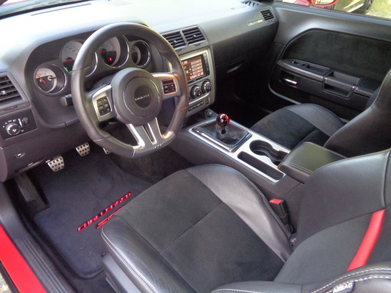 Used 2014 Dodge Challenger SRT8 RWD image 23