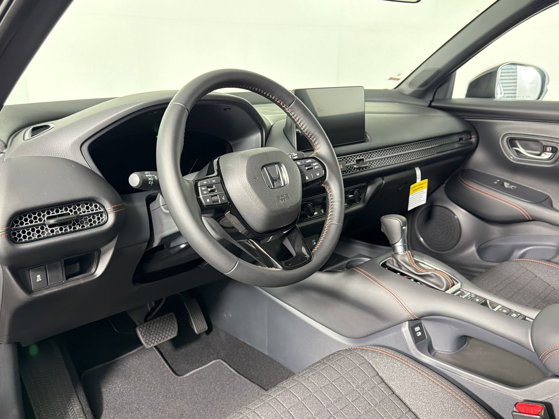 New 2026 Honda HR-V Sport image 3