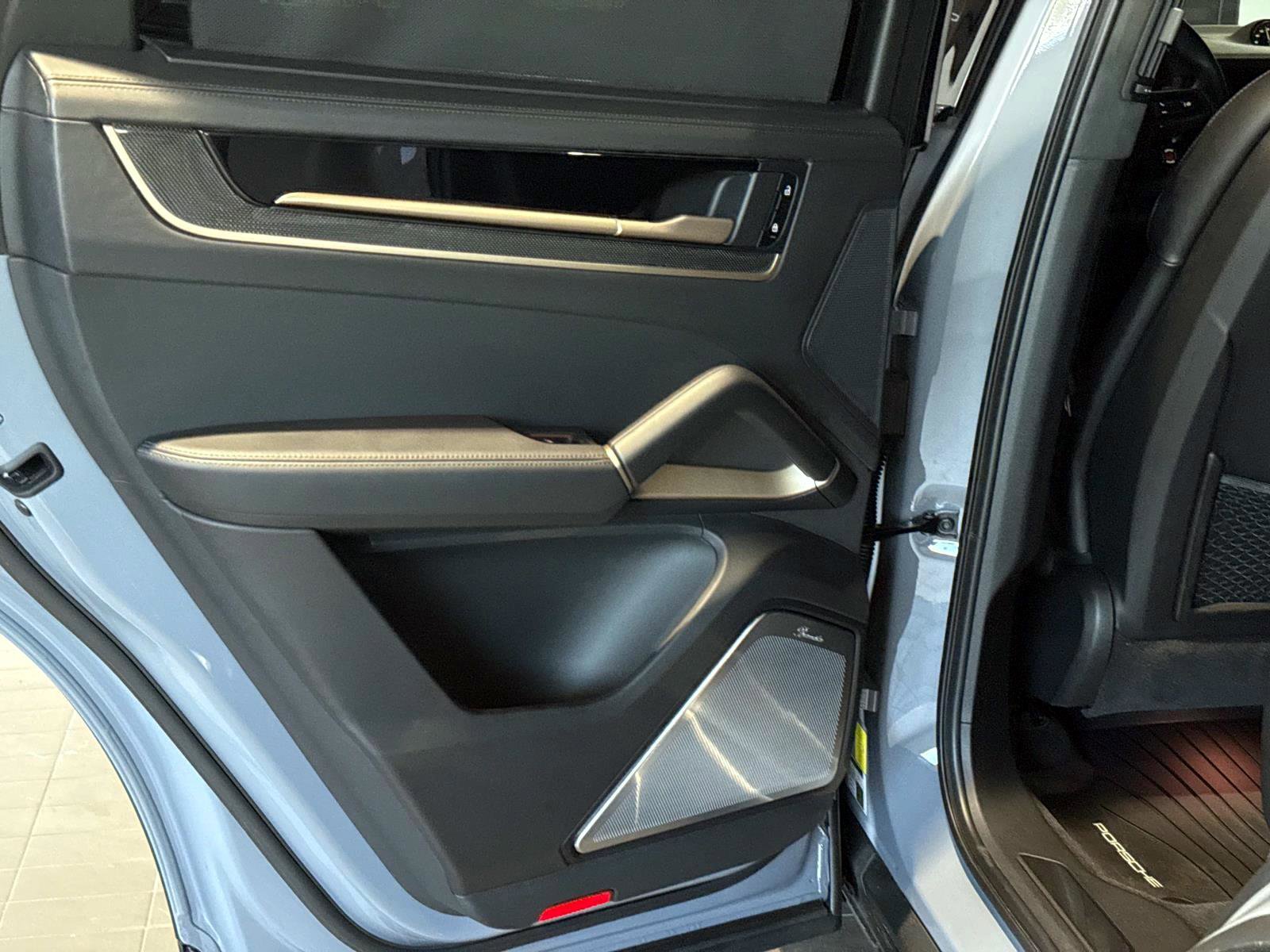 Certified 2024 Porsche Cayenne Turbo GT image 14